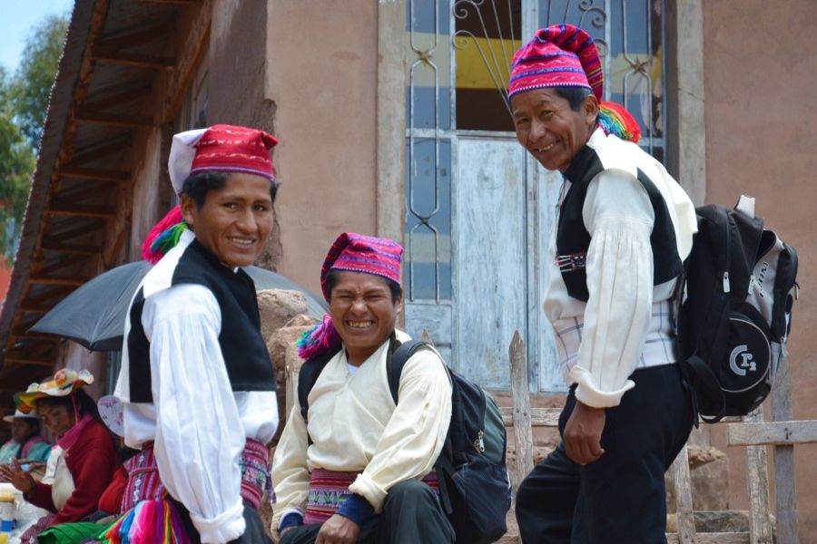 Mężczyźni ręcznie robią najlepsze czapki, pasy i poncha (fot. Marta Podleśna-Nowak) Mężczyźni ręcznie robią najlepsze czapki, pasy i poncha (fot. Marta Podleśna-Nowak)