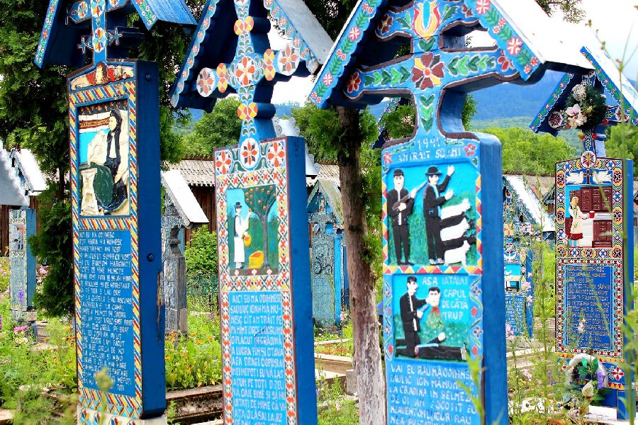 Wesoły cmentarz, Săpânța (fot. Agnieszka Biskup) Wesoły cmentarz, Săpânța (fot. Agnieszka Biskup)