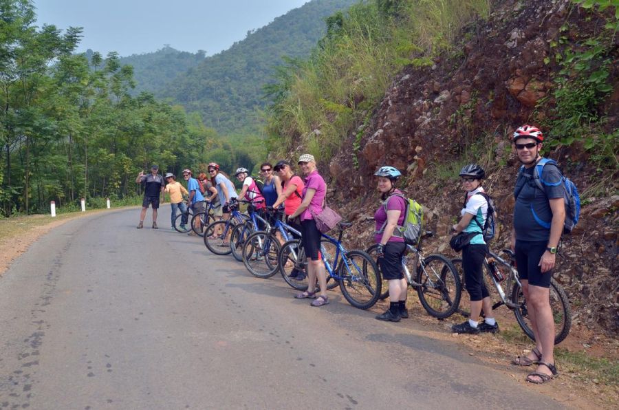Nasza grupa na szlaku (fot. Krzysztof Dopierała)