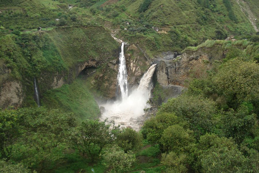 Wodospady w pobliżu Baños