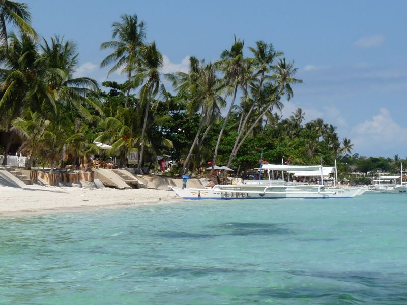 Alona Beach na wyspie Panglao (fot. Darek Dąbrowski) Alona Beach na wyspie Panglao (fot. Darek Dąbrowski)