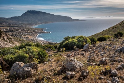 Widok z siodła Monte Cofano (fot. Marek Danielak)