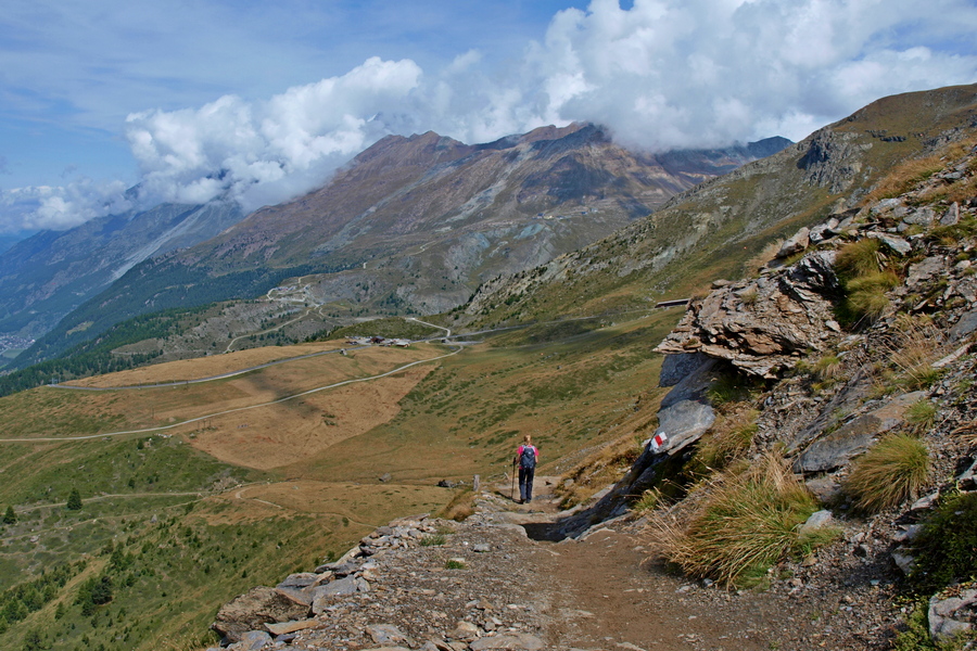 Na szlaku w stronę Zermatt (fot. Paweł Klimek) Na szlaku w stronę Zermatt (fot. Paweł Klimek)