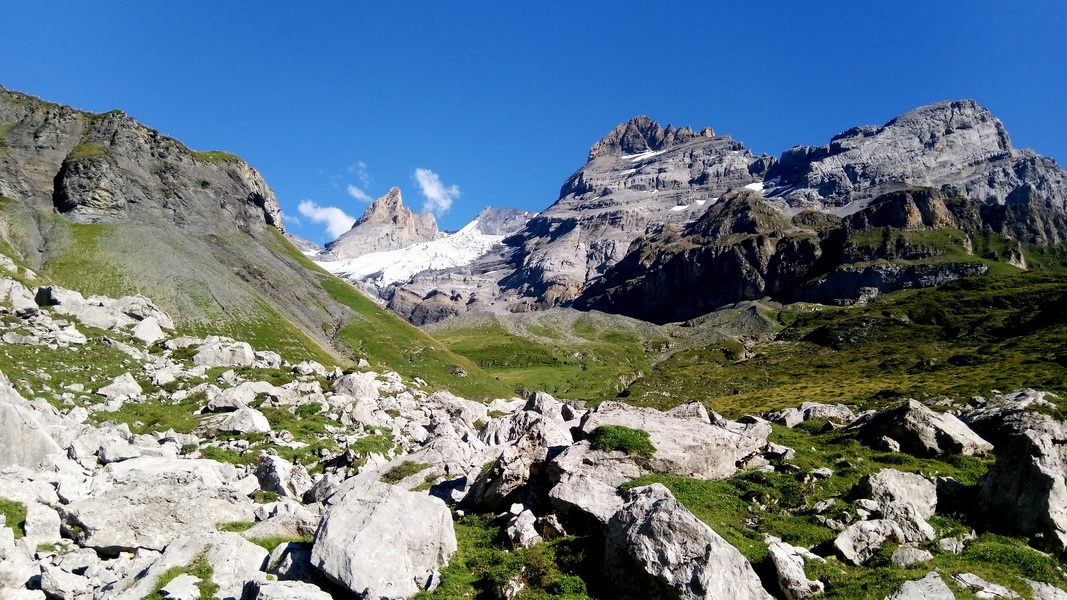 W masywie Blüemlissalp (fot. Paweł Klimek) W masywie Blüemlissalp (fot. Paweł Klimek)