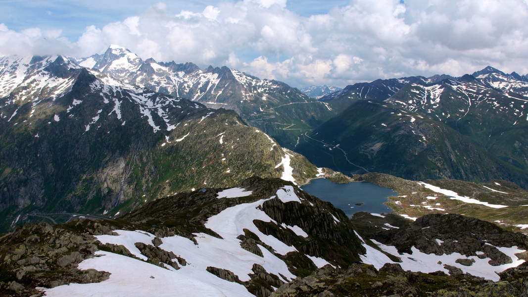 Otoczenie przełęczy Grimsel (fot. Paweł Klimek) Otoczenie przełęczy Grimsel (fot. Paweł Klimek)