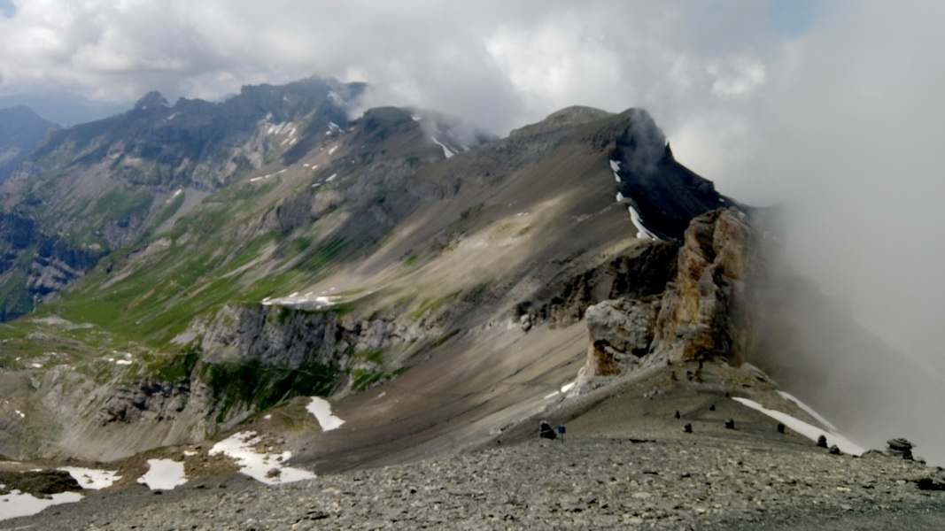Na przełęczy Hohtürli (fot. Paweł Klimek) Na przełęczy Hohtürli (fot. Paweł Klimek)