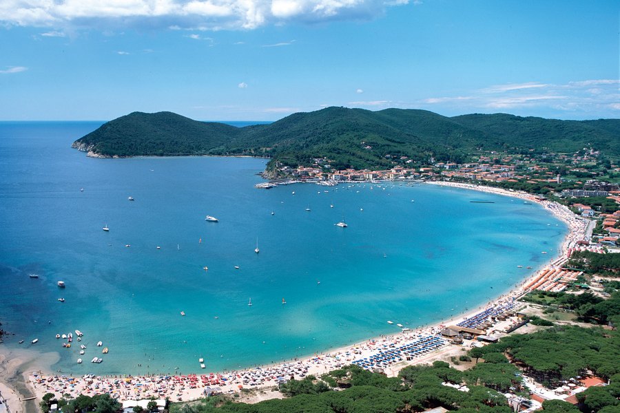 Marina di Campo na wyspie Elba