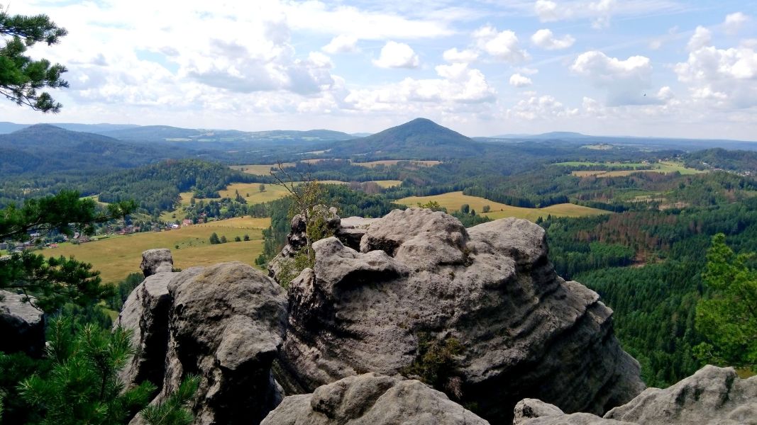 Krajobraz Czeskiej Szwajcarii – Jetrichovickie Skały (fot. Paweł Klimek)