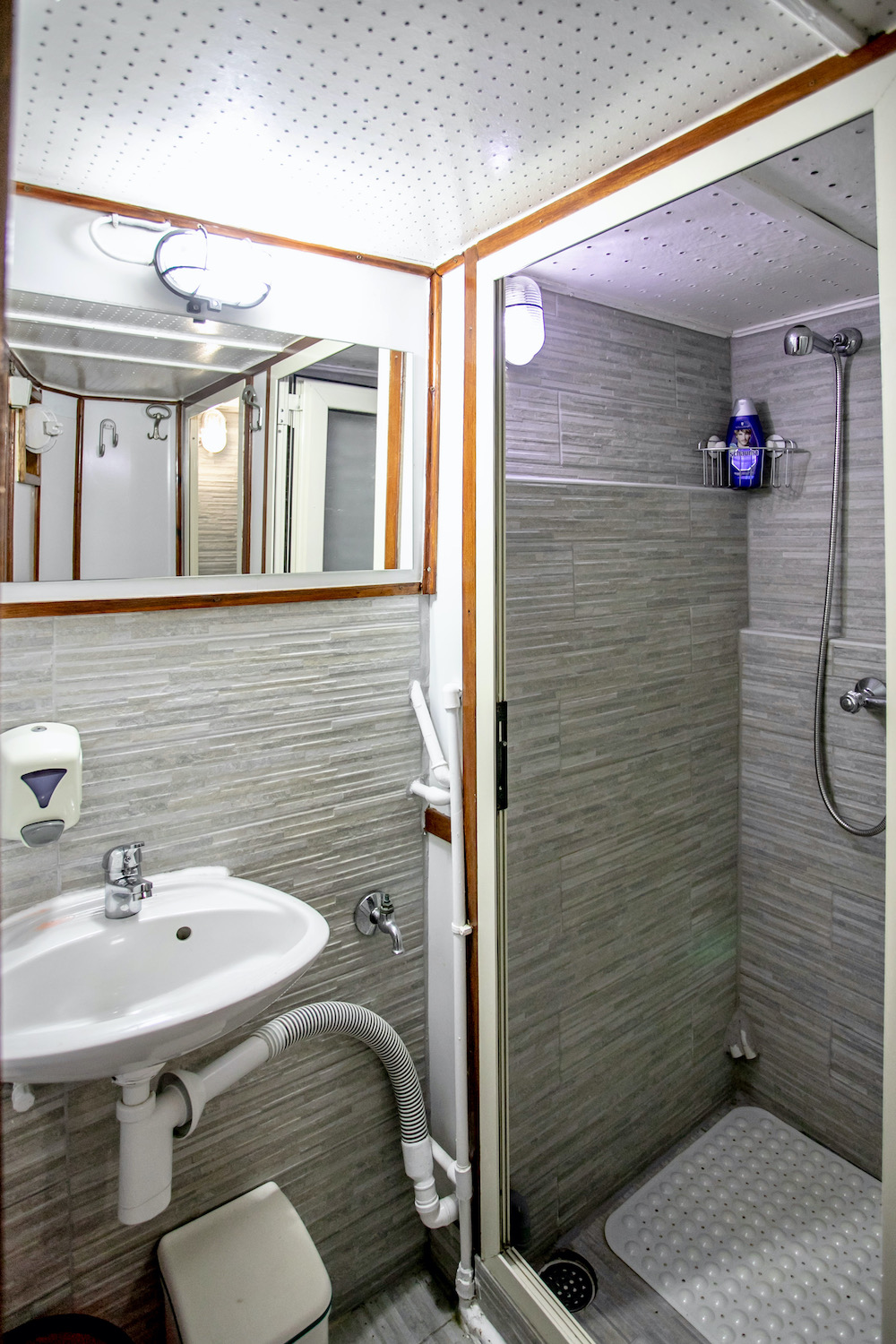 Wewnątrz przykładowej jednostki