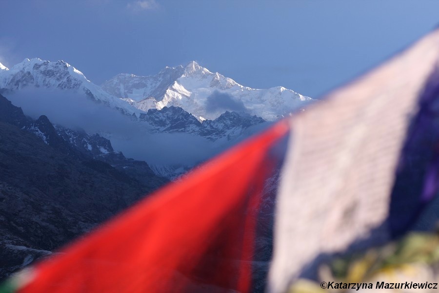 Widok z Dzongri Top na Kanczendzongę Widok z Dzongri Top na Kanczendzongę