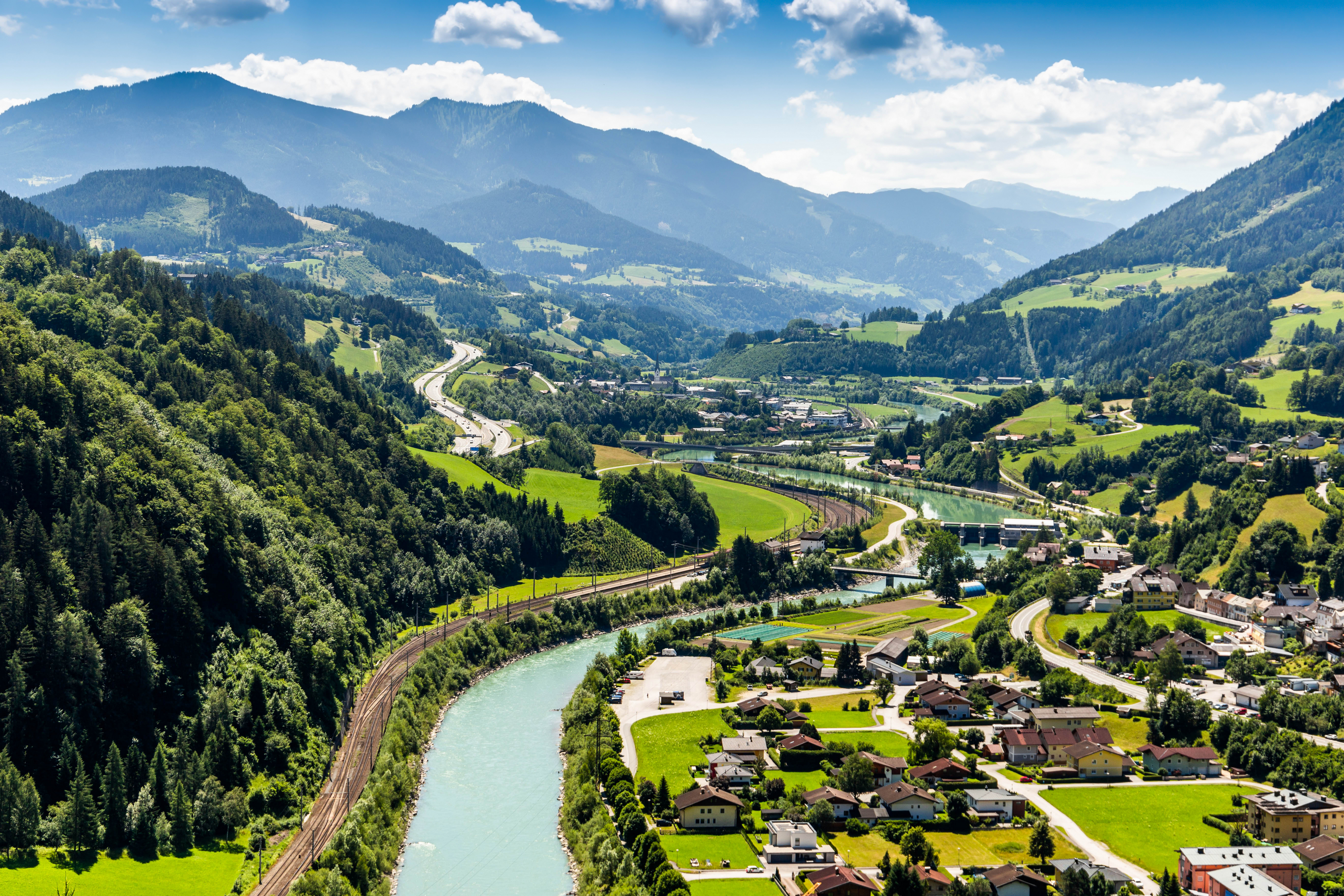 Dolina rzeki Salzach koło Bischofshofen Dolina rzeki Salzach koło Bischofshofen