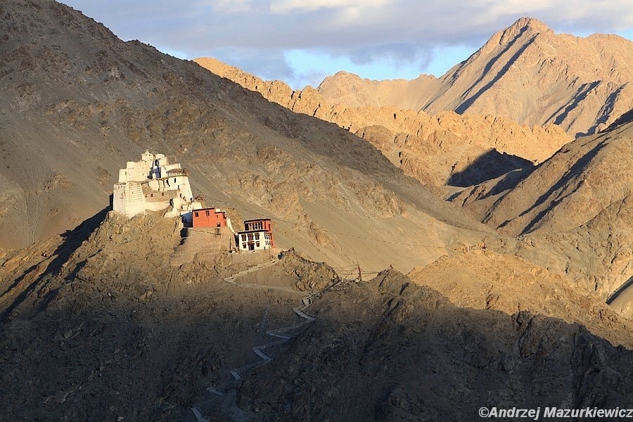 Gompa Namgual Tsemo na wzgórzu ponad Leh