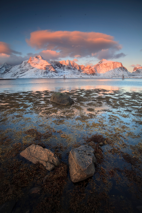 Poranek nna Lofotach fot. S.Adamczak, okfoto.pl Poranek nna Lofotach fot. S.Adamczak, okfoto.pl