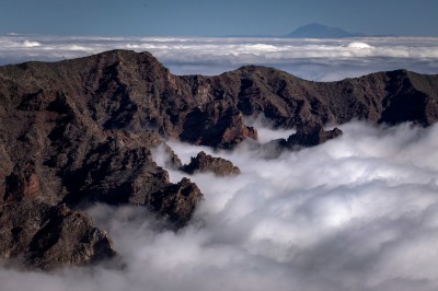Spacer nad chmurami na La Palmie (fot. S. Adamczak, okfoto.pl) Spacer nad chmurami na La Palmie (fot. S. Adamczak, okfoto.pl)